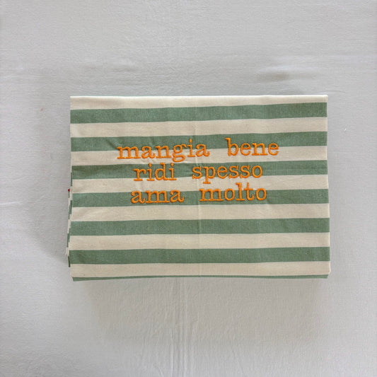 mangia bene, ridi spesso, ama molto