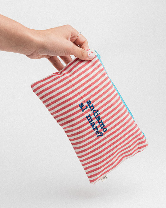 righe piccole rosse - ricamo blu