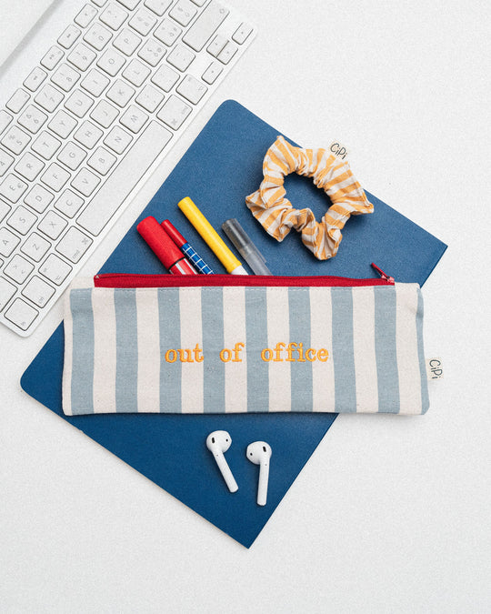 righe grandi azzurro - ricamo giallo