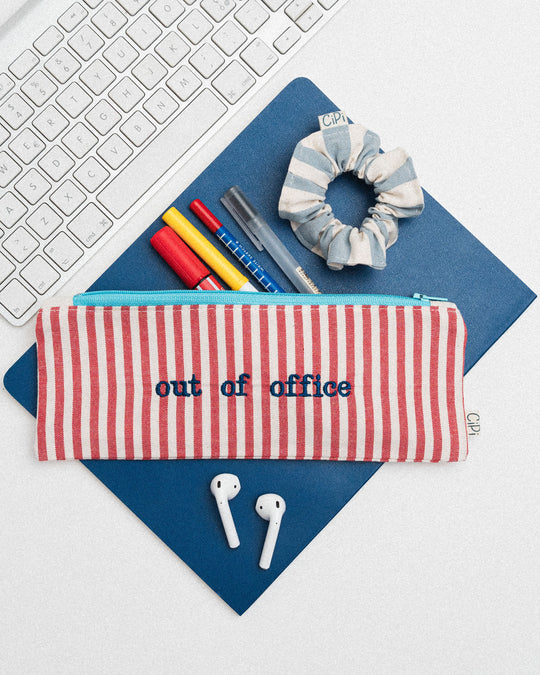 righe piccole rosse - ricamo blu