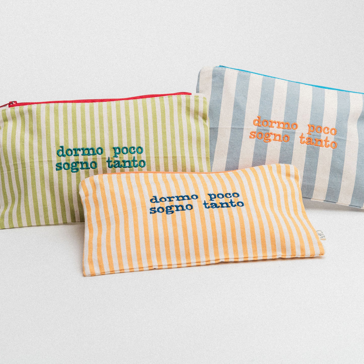 dormo poco sogno tanto