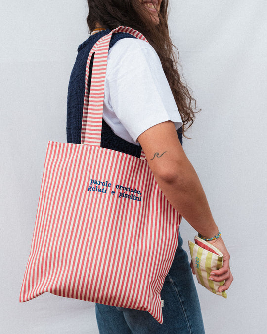 righe piccole rosse - ricamo blu