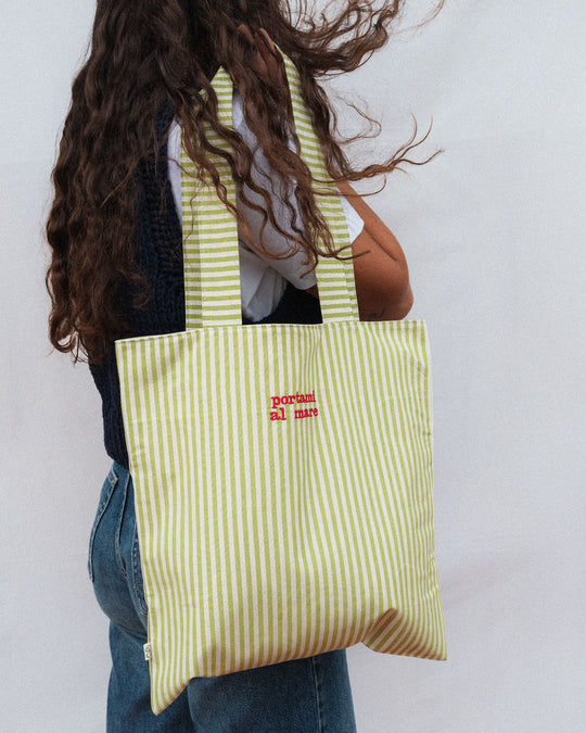 righe piccole verde chiaro - ricamo rosso