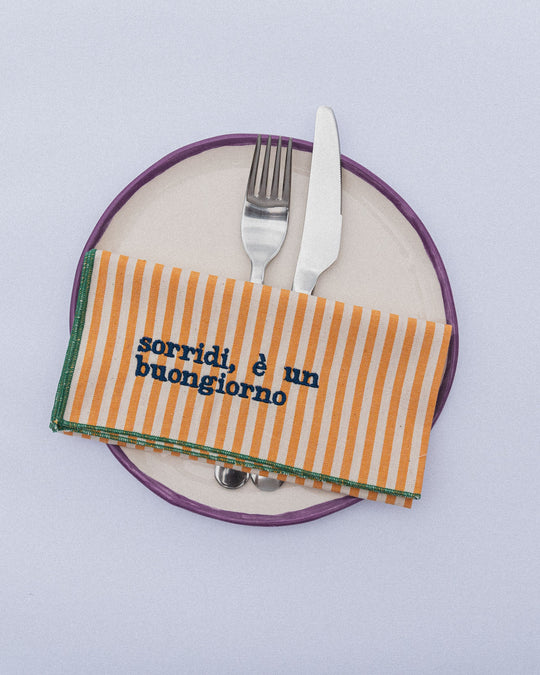 righe piccole gialle - ricamo blu