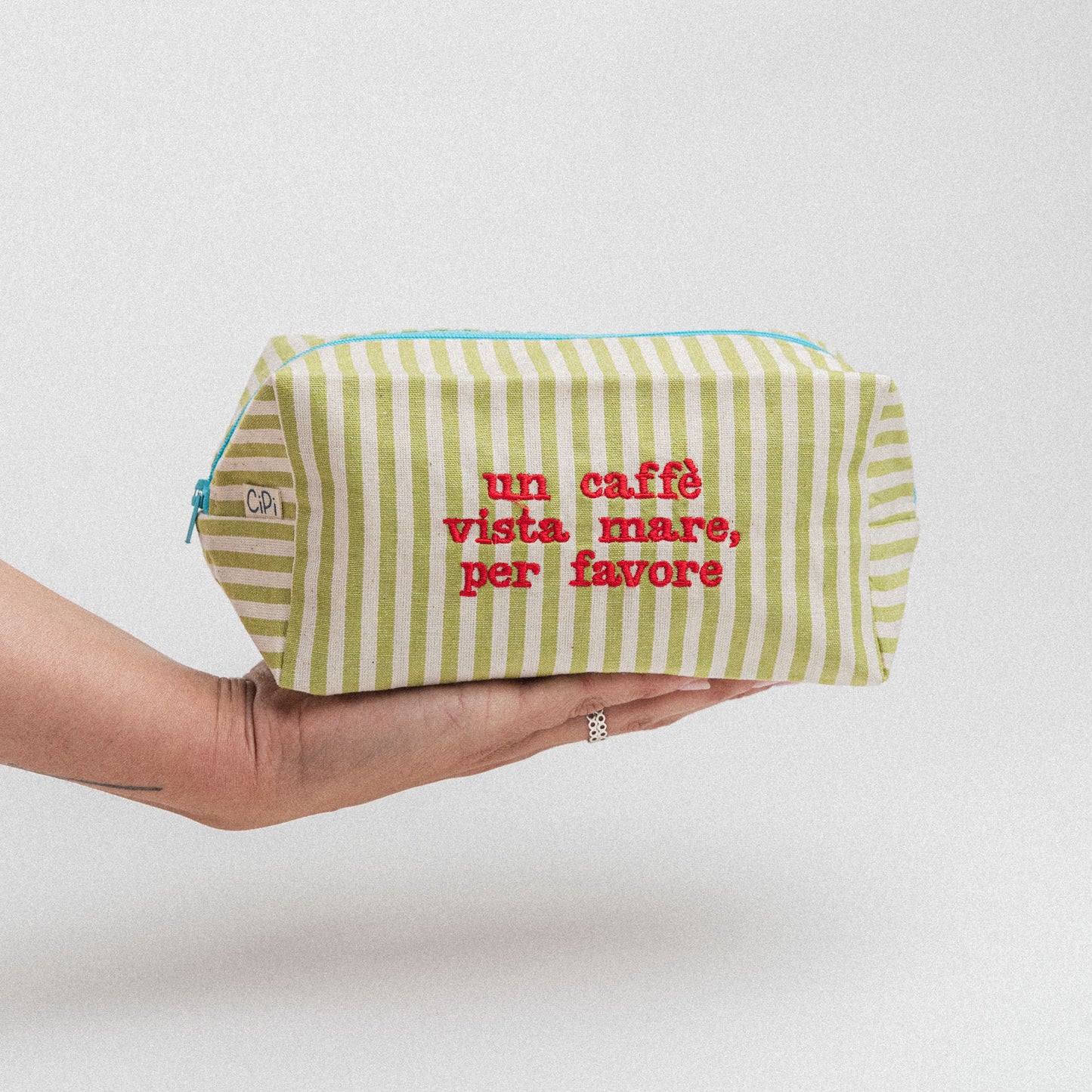 un caffè vista mare, per favore