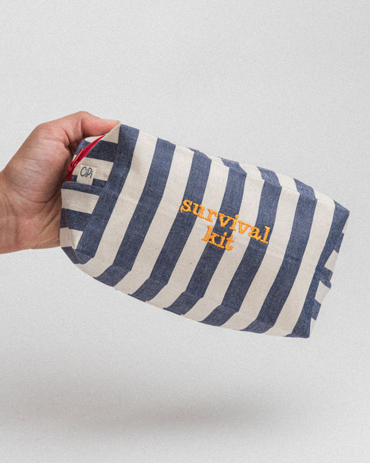 righe grandi blu - ricamo giallo